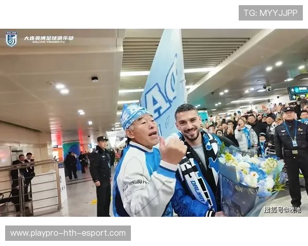 大连英博正式官宣斯坦丘加盟，前中超标王重返大连续写传奇